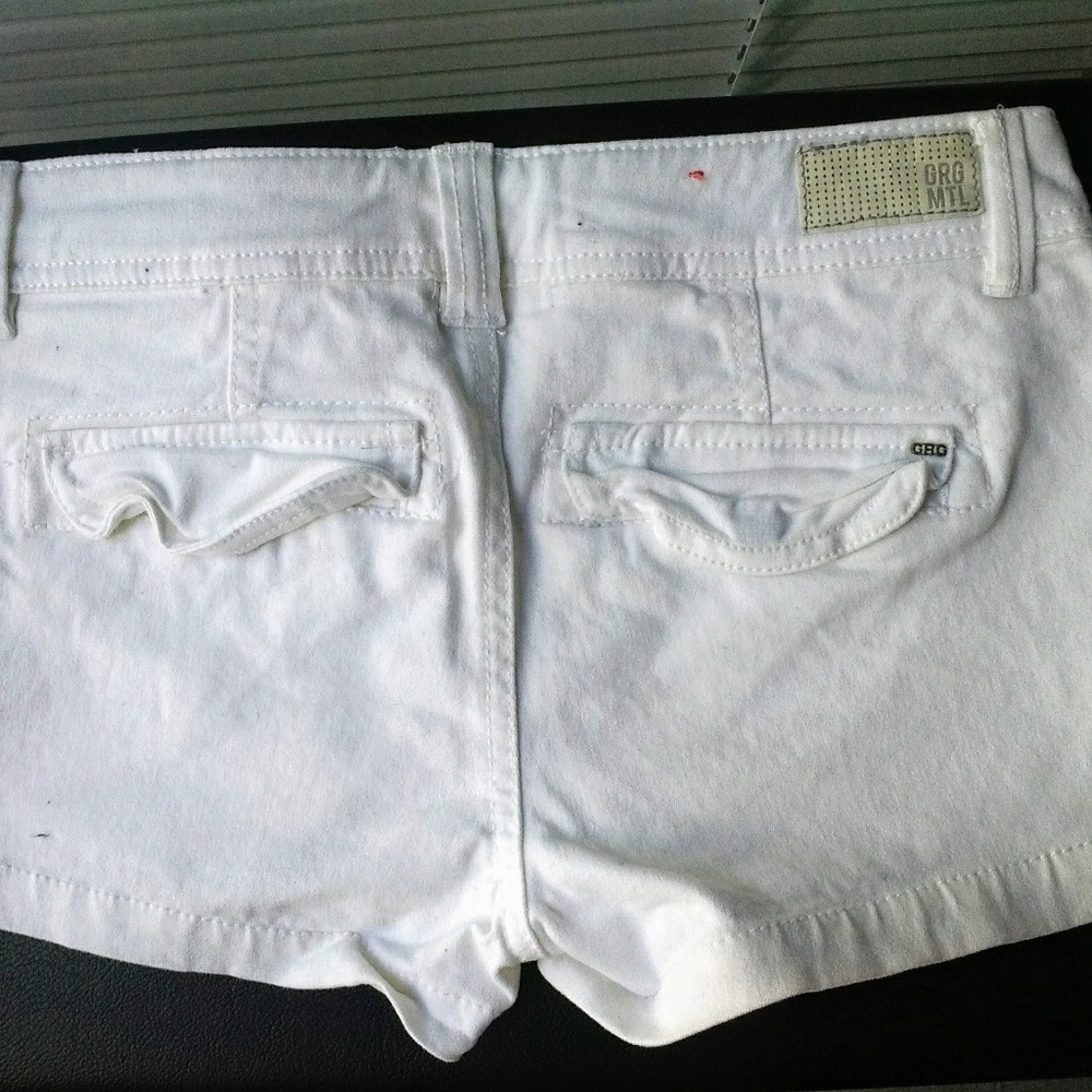 White Shorts size 00